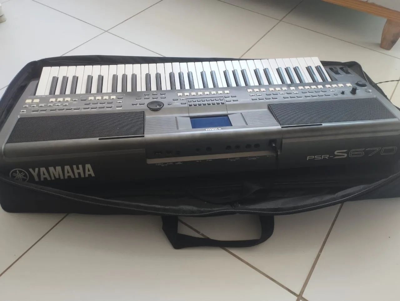Yamaha PSR-S670  - Foto 3