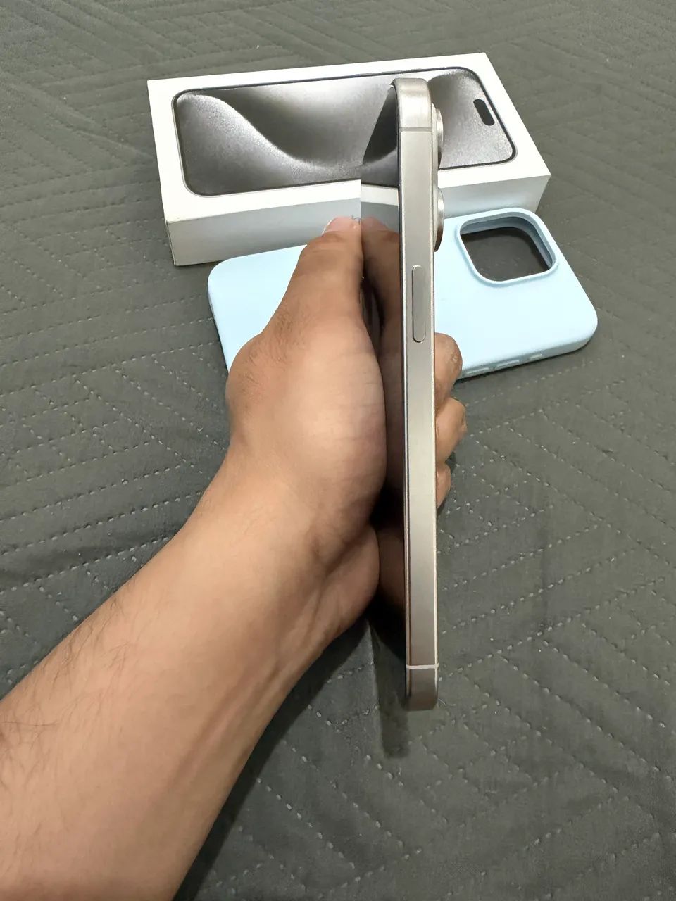 iPhone 15 pro max - 256gb - white titanium - Foto 4