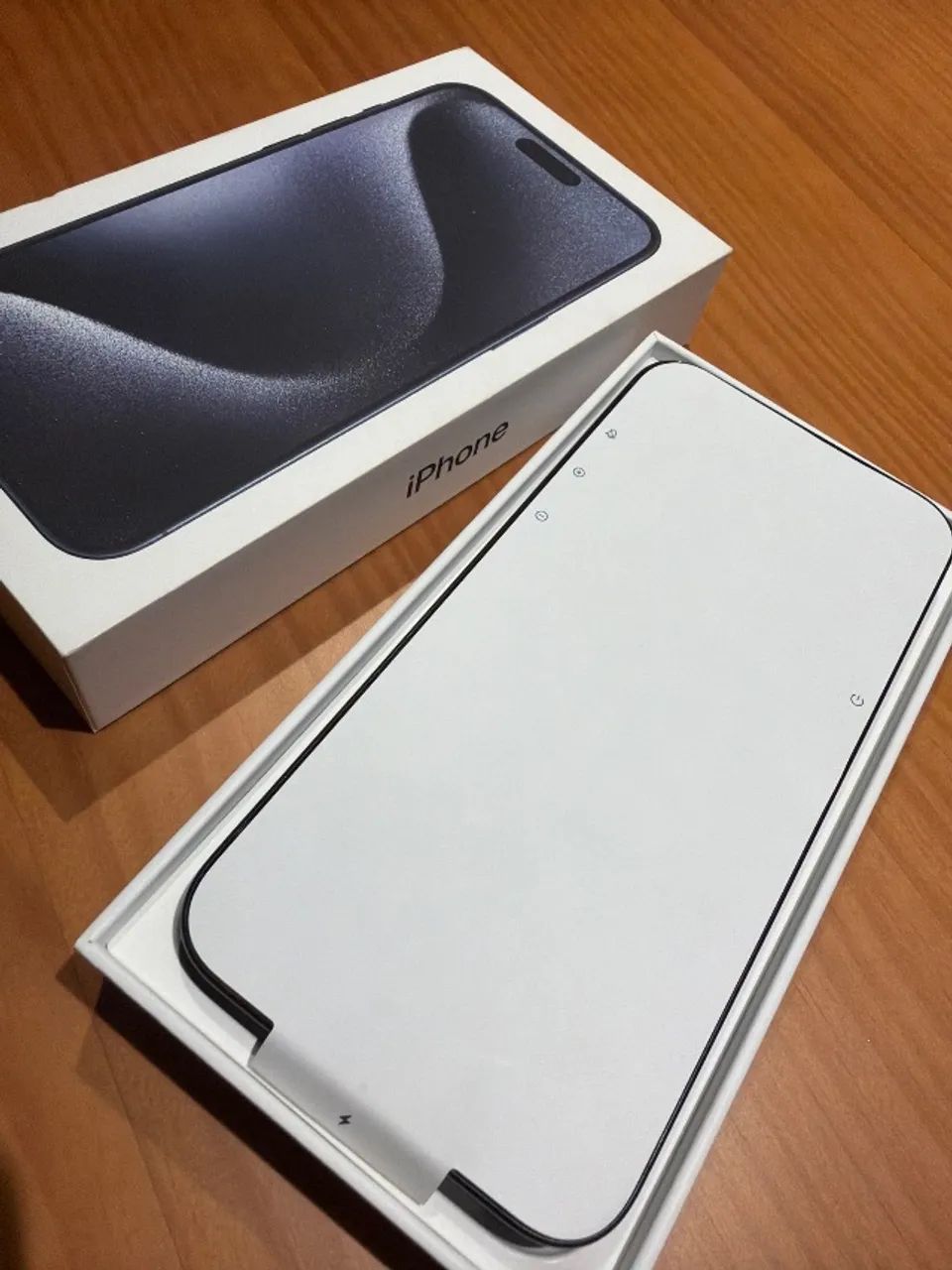 iPhone 15 Pro Max (1 TB) - Titânio Azul - Foto 4