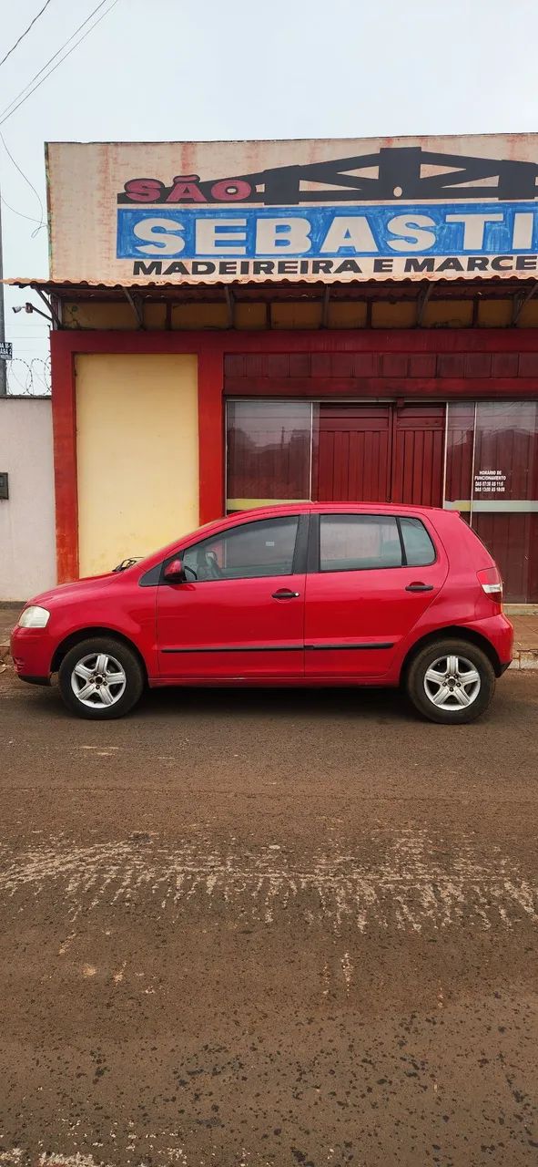 Volkswagen Fox Plus 1.6mi/ 1.6mi Total Flex 8V 4P 2005