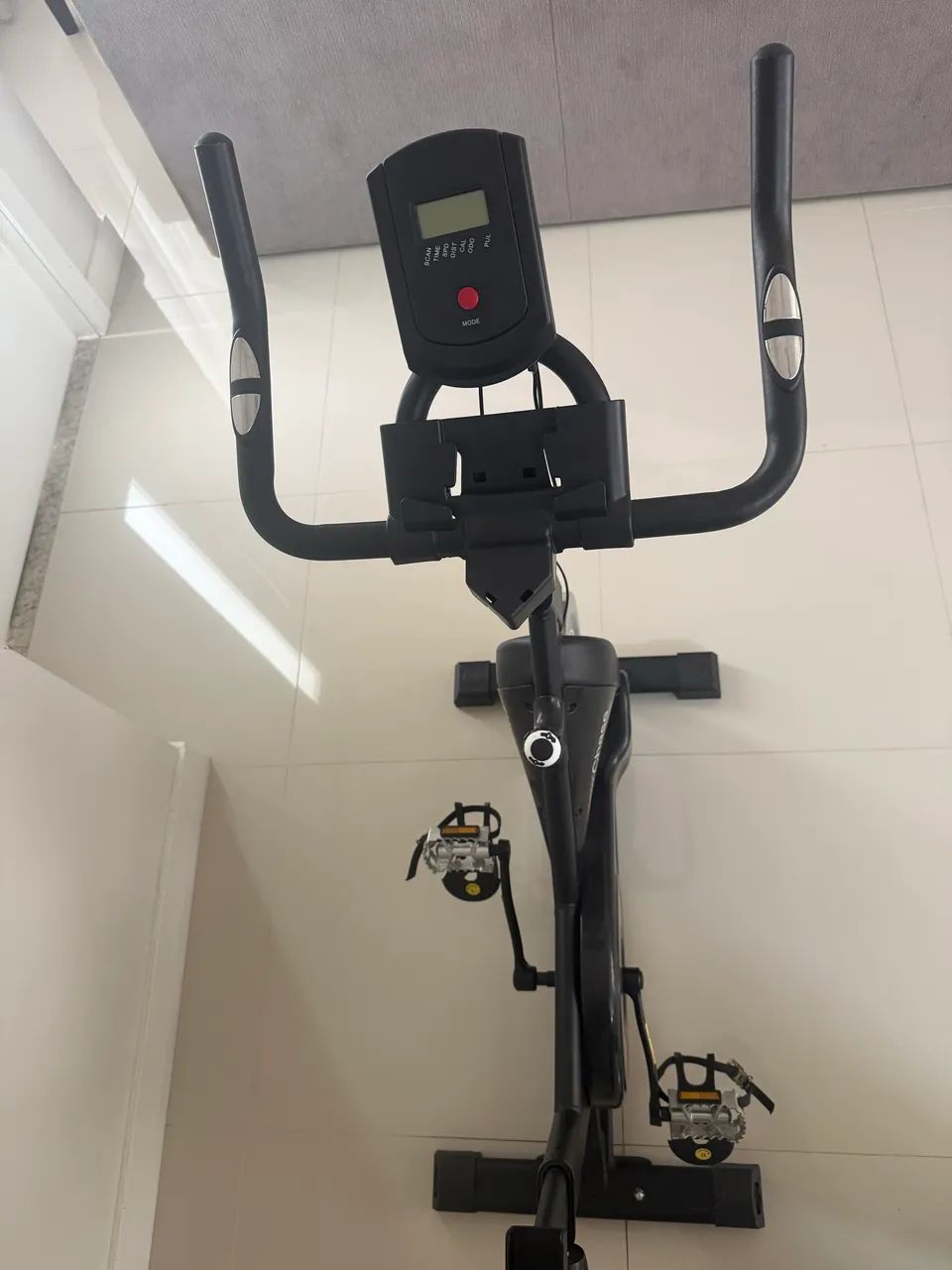 Bicicleta ergométrica - Foto 3