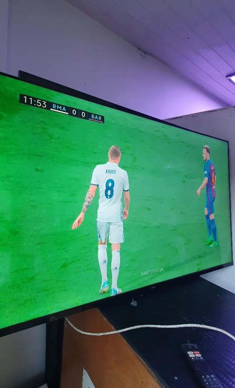 TV Philips Smart 4K 50 Polegadas  - Foto 2