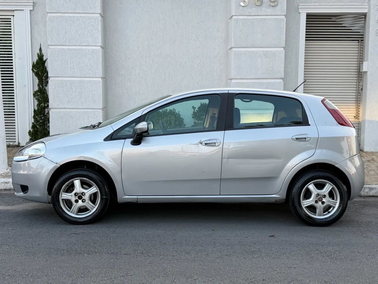 Fiat Punto ATTRACTIVE 1.4 Fire Flex 8V 5p, foto 4 de 10
