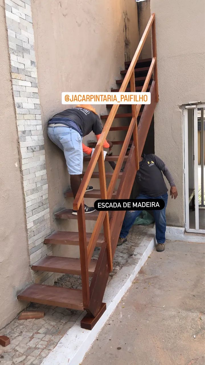 Carpintaria pai e filho escada de madeira  - Foto 4