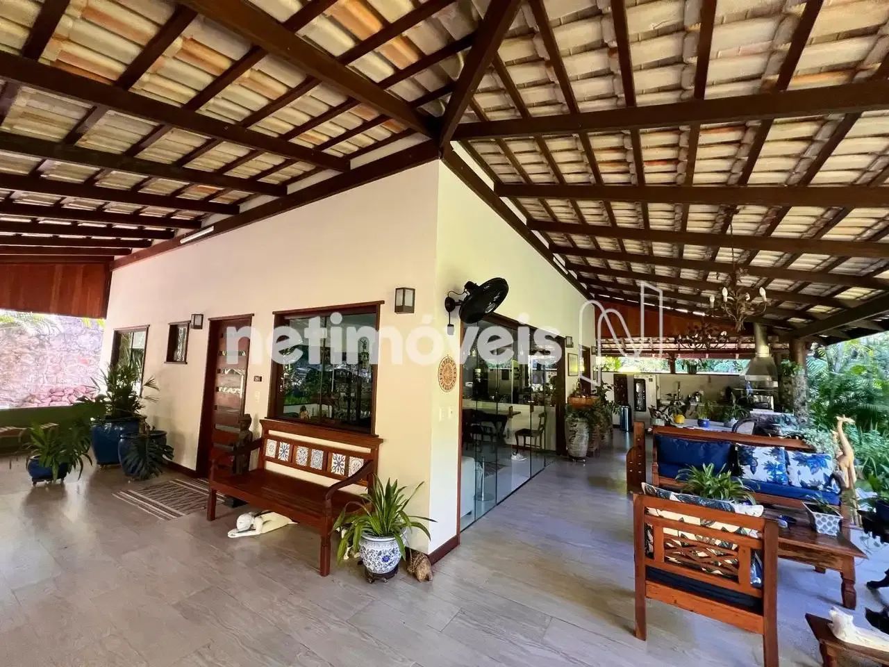 Casa com 4 suítes e amplo terreno - Foto 5
