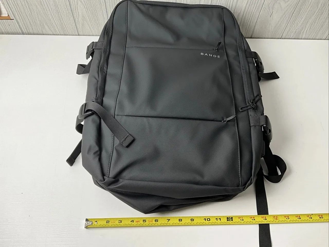Mochila nova, nunca saiu de casa