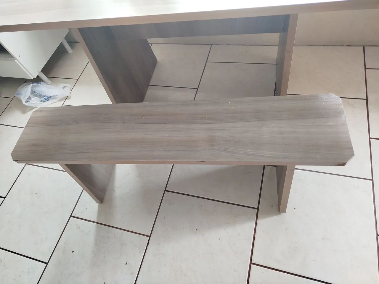Mesa com banco - Foto 2