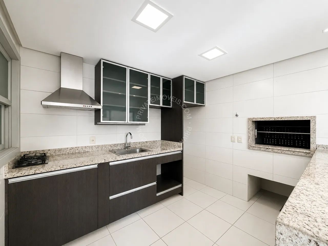 Apartamento semimobiliado para alugar no Mont Serrat com 2 quartos(2 suítes) - Foto 6