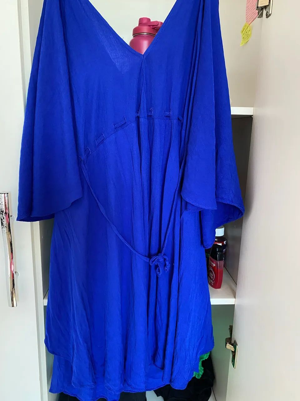 Vestido com amarração 