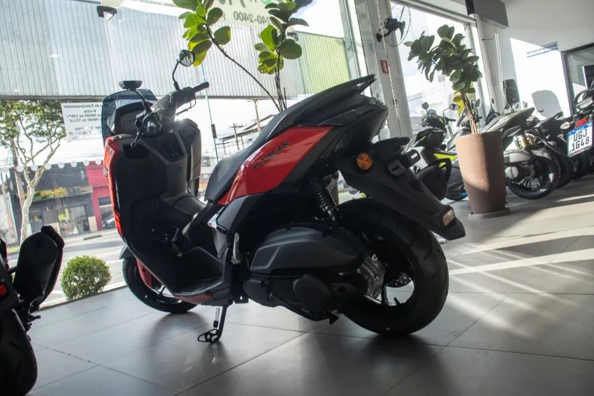 NMAX Connected 160 ABS - Foto 4