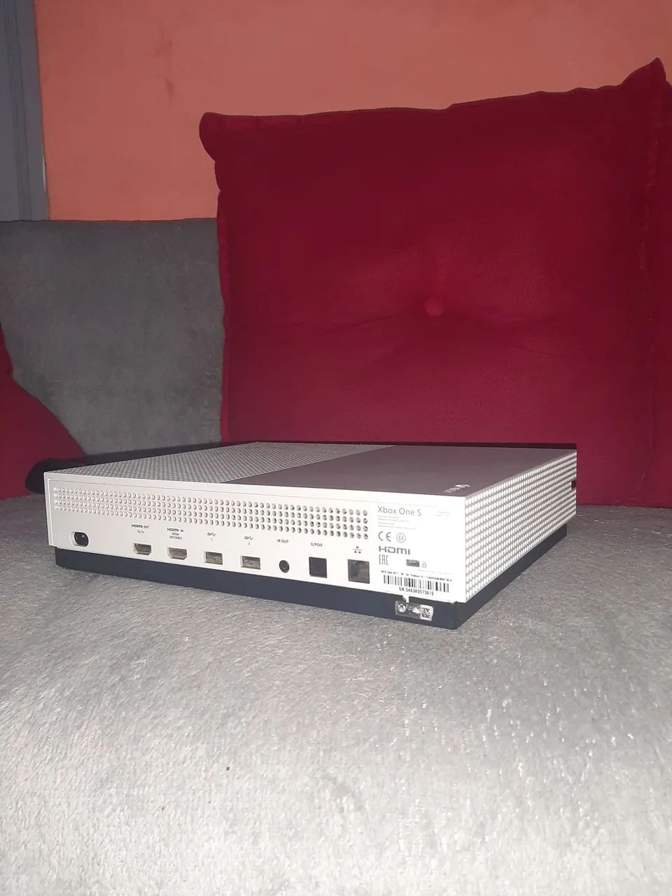 Xbox one S 365 gb só pegar e jogar - Foto 2