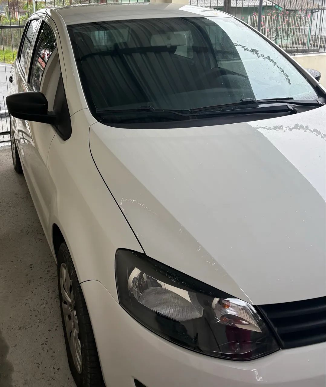 Volkswagen Fox 1.0 MI Total Flex 8V 5P 2014