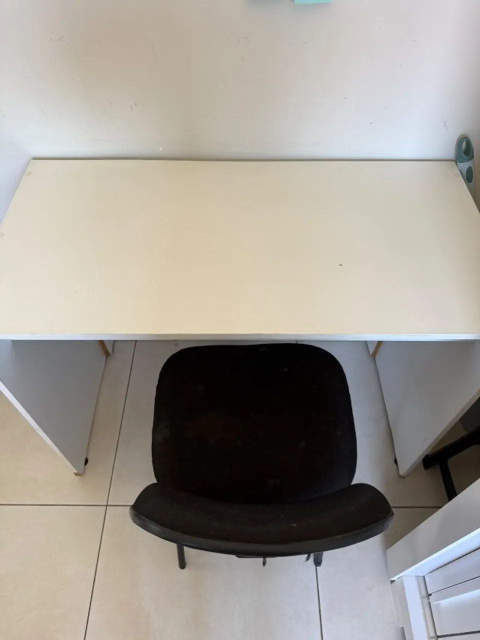 MESA DE ESTUDOS COM CADEIRA - Foto 2