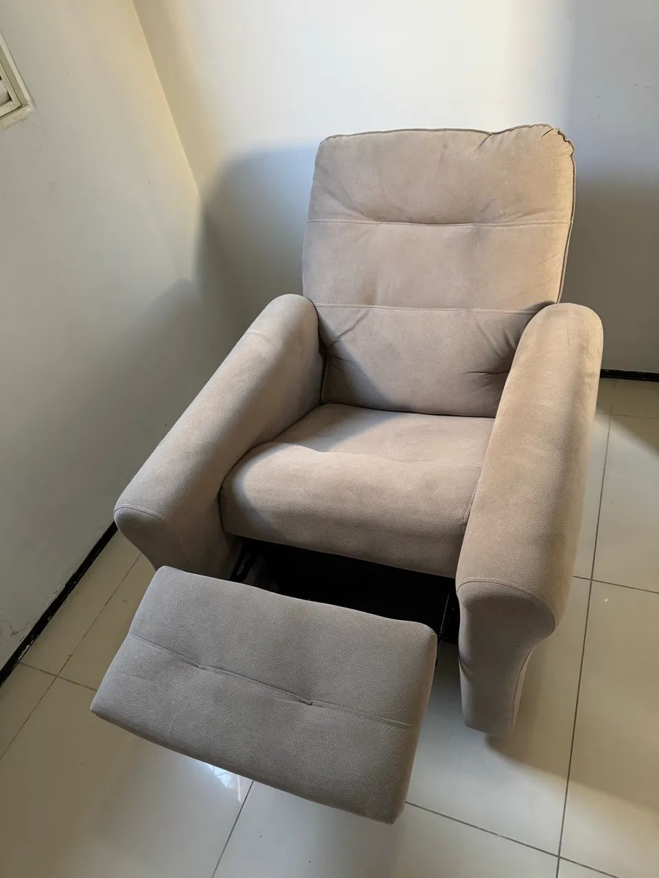 Poltrona reclinável 