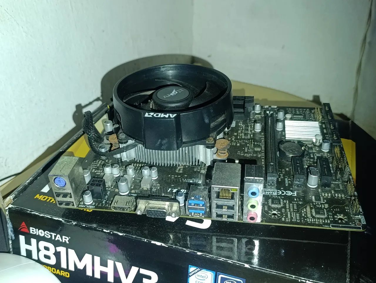 Kit placa mãe e processador Ryzen 3 200g/vídeo integrado  - Foto 2