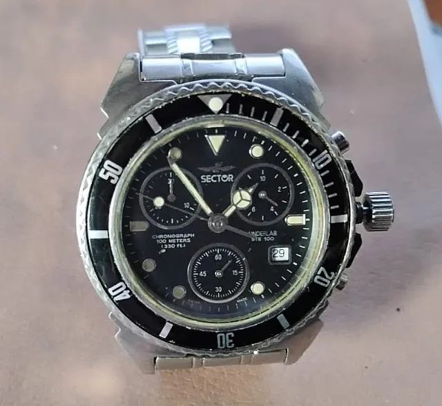 relógio Sector chrono com coroa rosqueada italiano