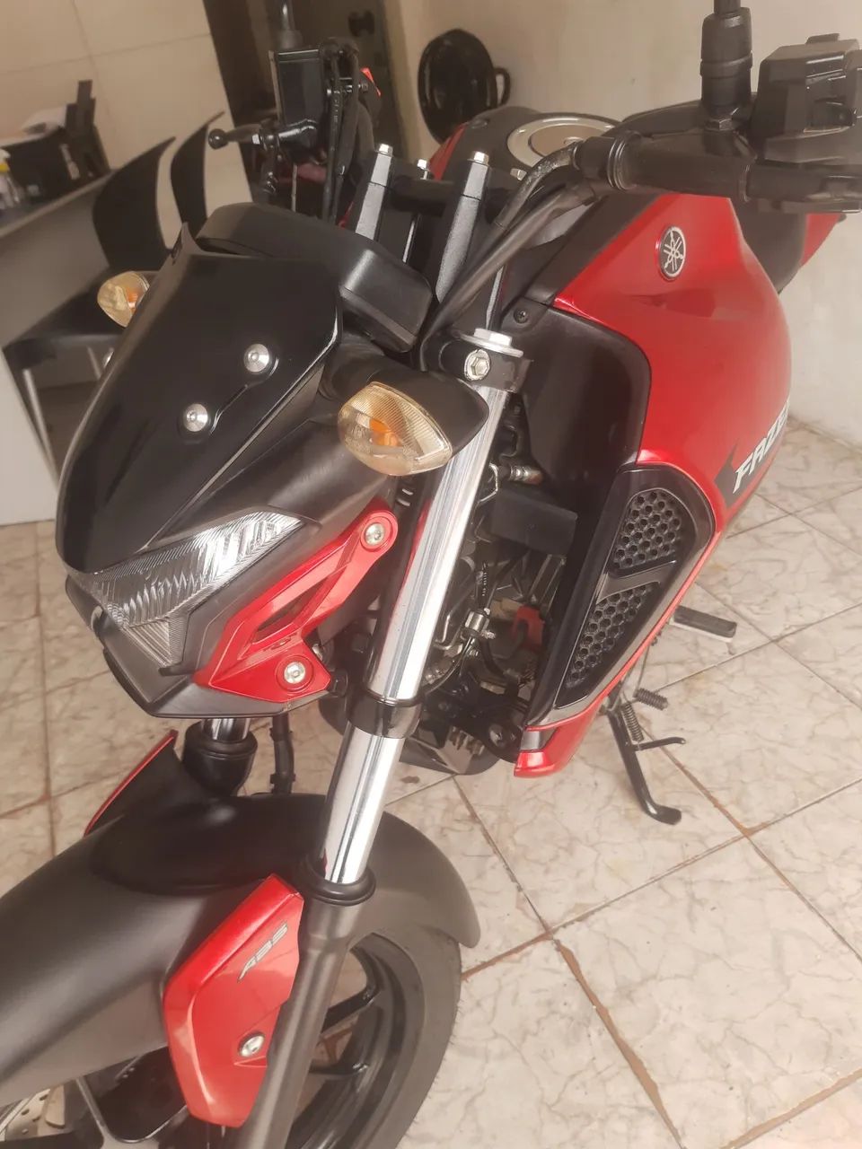 YAMAHA FAZER F15 2024 - Foto 4