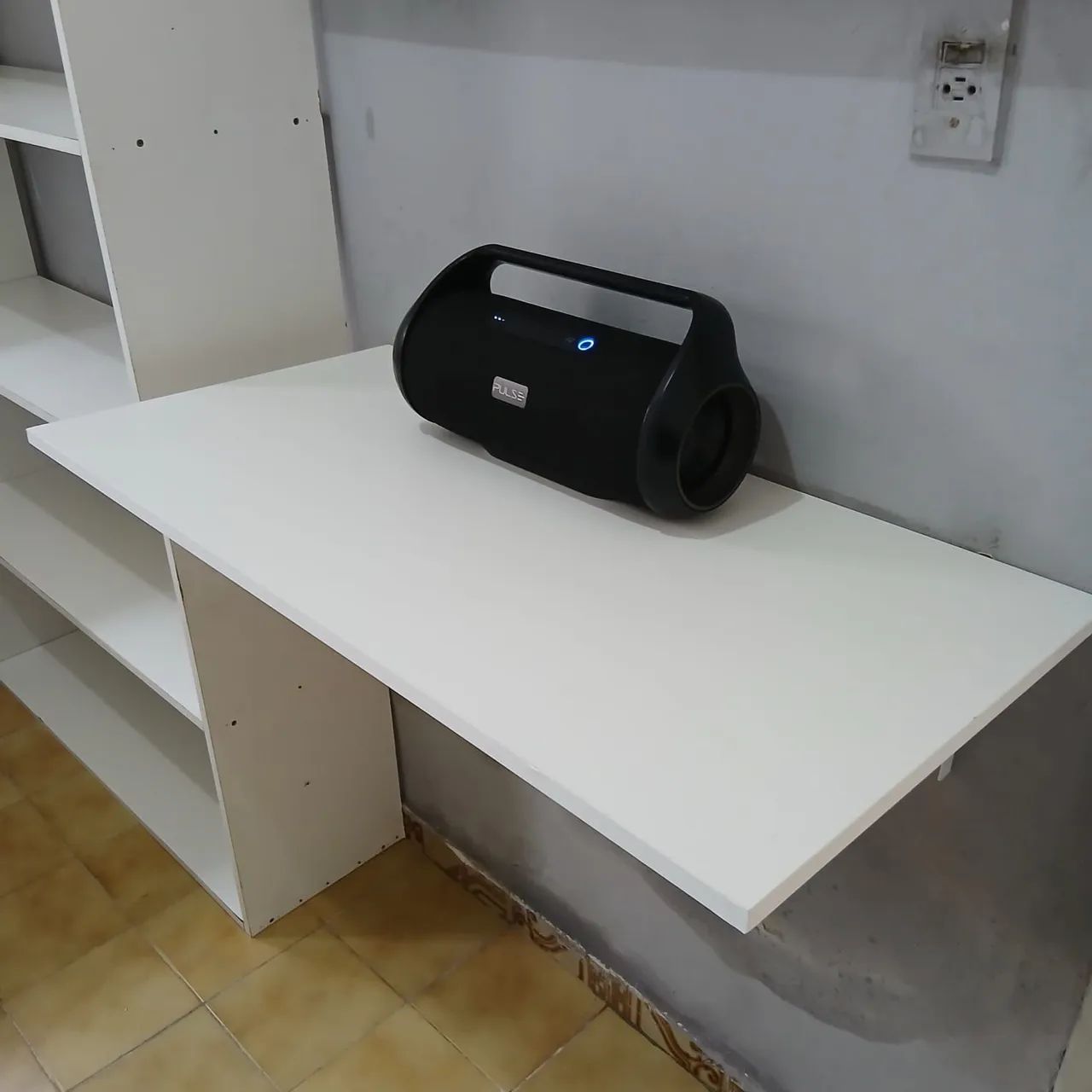Mesa de estudo ou cozinha dobrável 