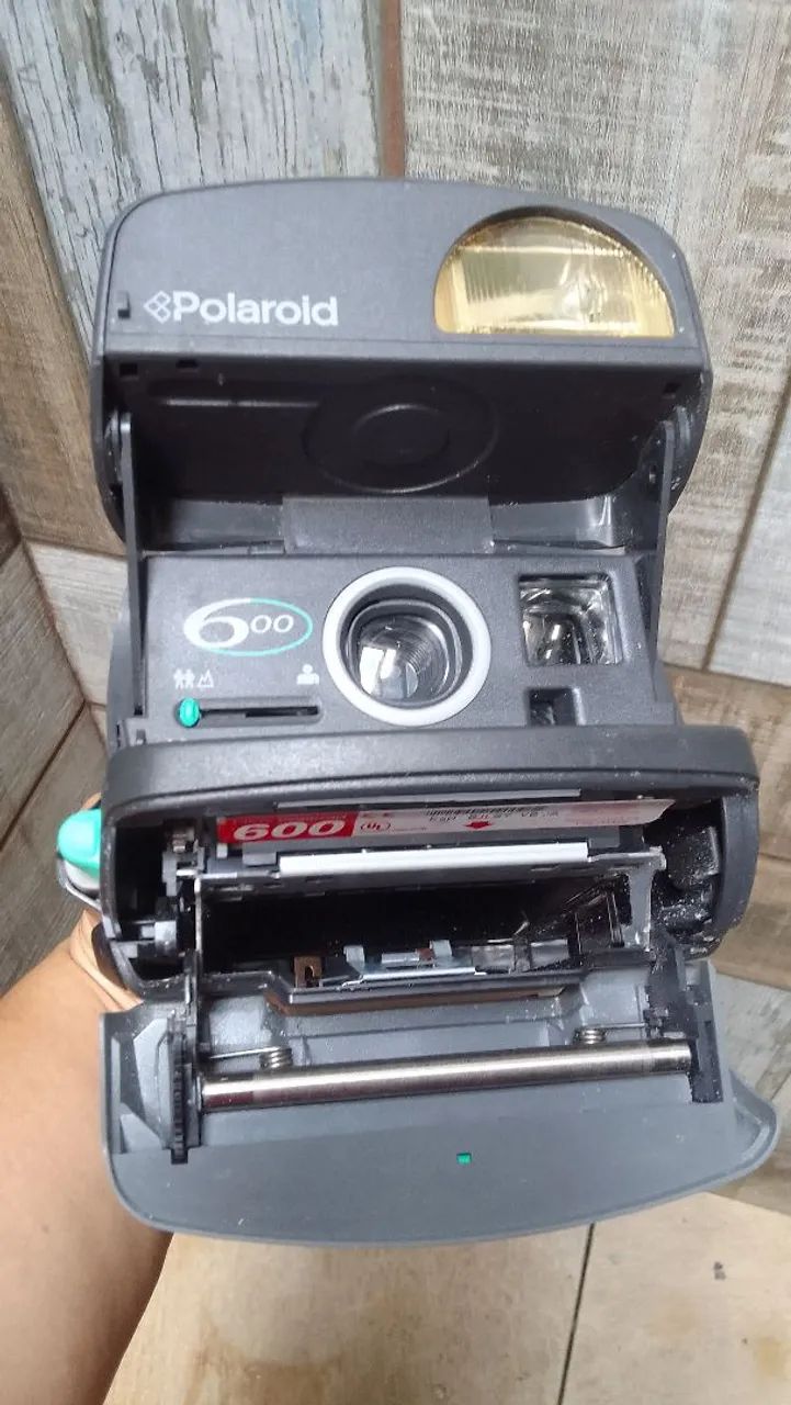 Camera Polaroid 600 Antiga - Foto 4