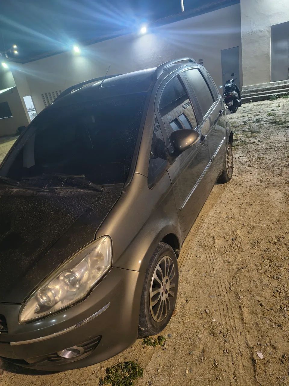 Fiat Idea Essence Dualogic 1.6 Flex 16V 5P 2012 - Foto 5