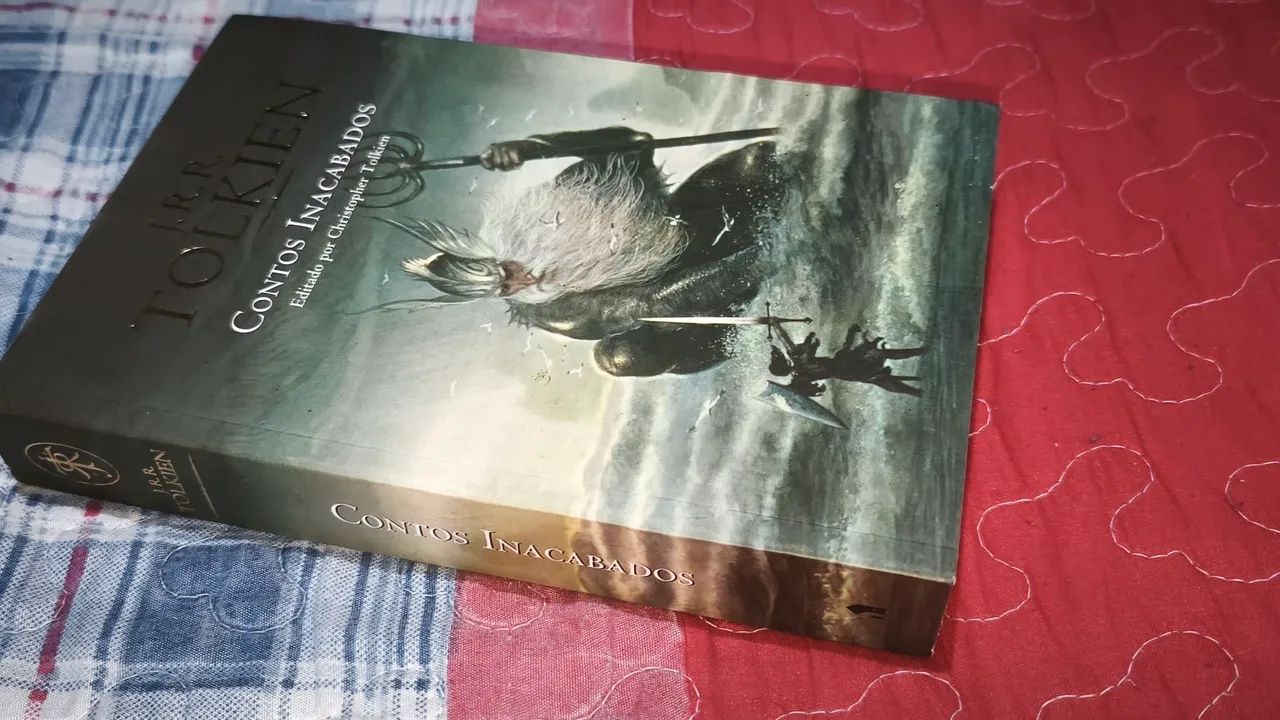 Contos Inacabados J. E. E. Tolkien  - Foto 3