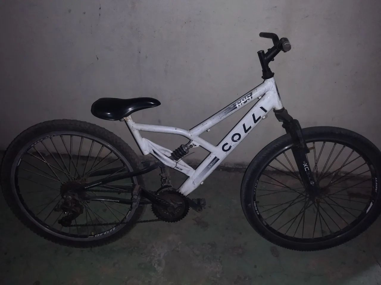 Vende-se Bicicleta aro 26