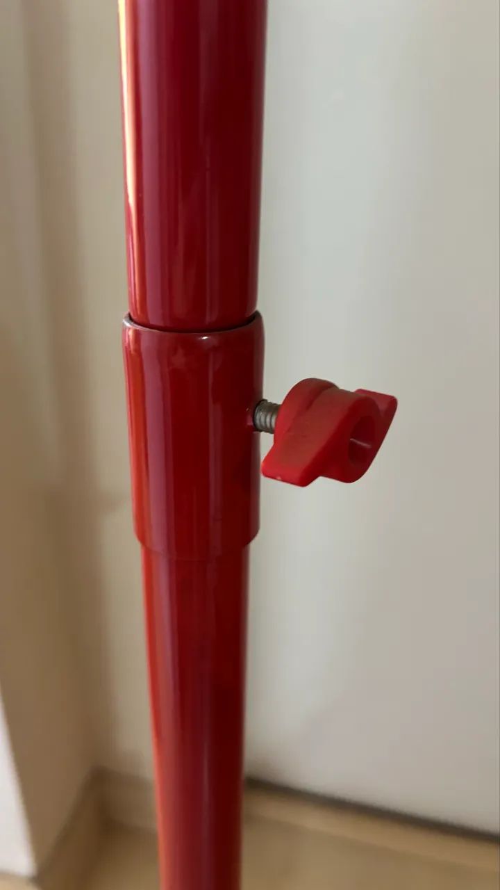 Cabide de Roupas Vermelho  - Foto 5