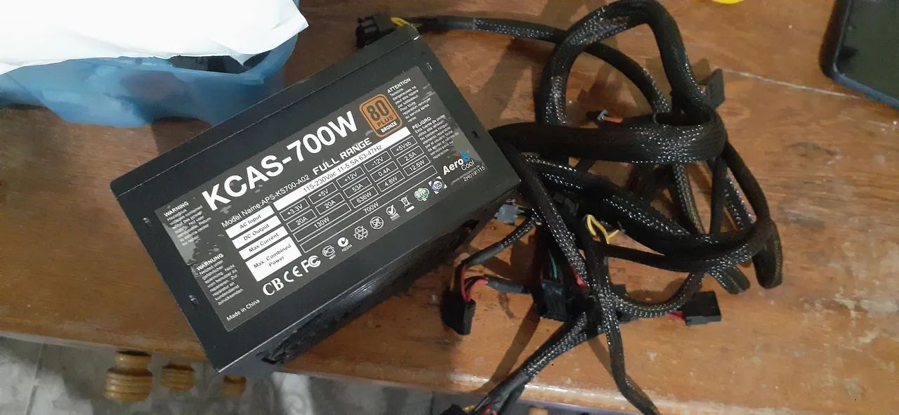 Fonte gamer 700w - Foto 2