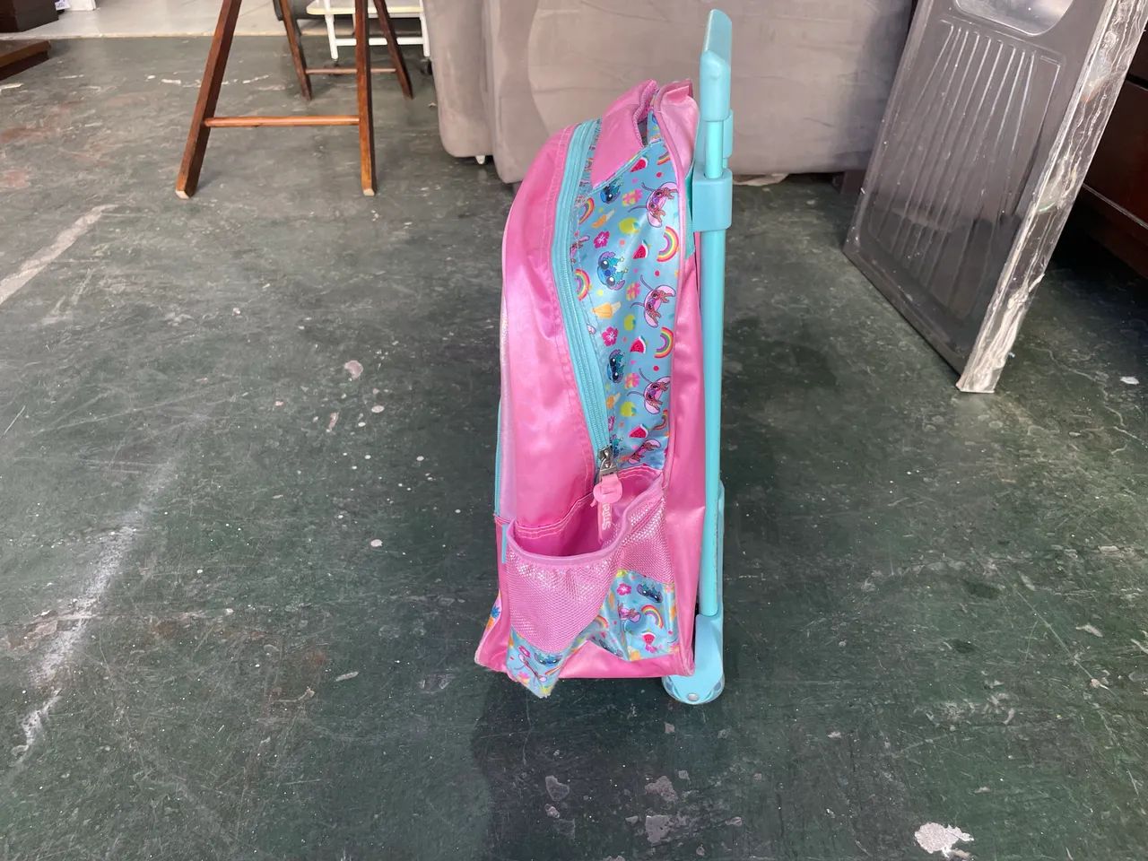 Mochila Escolar com Rodinhas Stitch - Foto 4