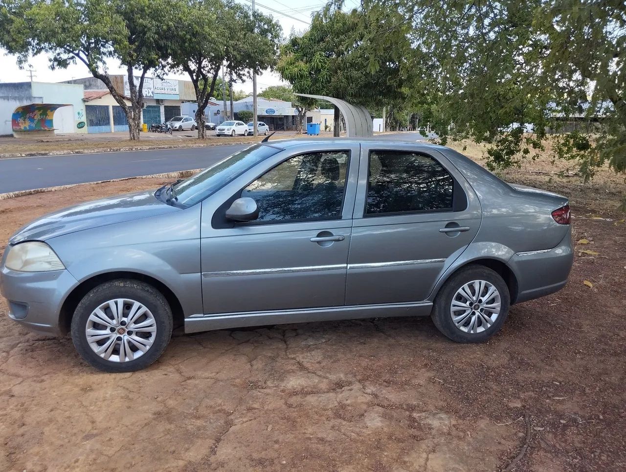 Fiat Siena EL 1.0 MPI Fire Flex 8V 4P 2014 - Foto 2