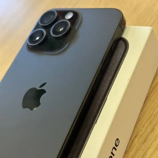 Iphone 15 Pro Max - 256 GB - Foto 3