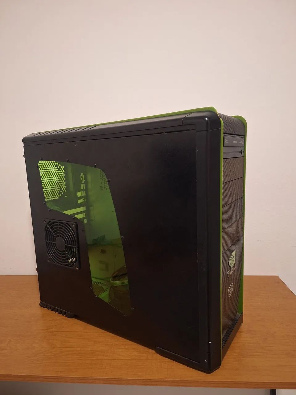 Gabinete CoolerMaster Nvidia Edition - Foto 2