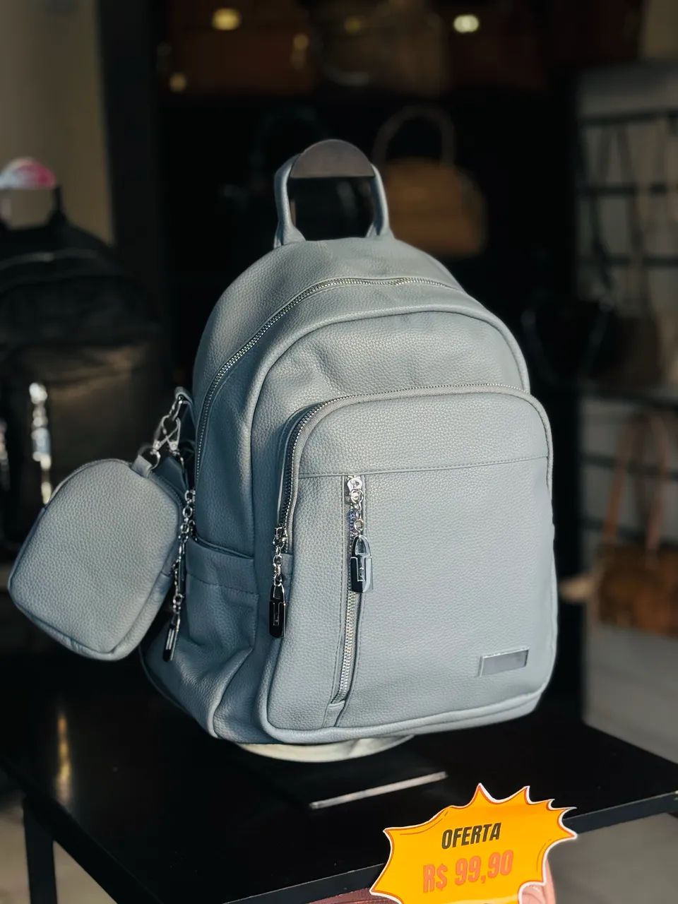 Mochila feminina em couro  - Foto 4