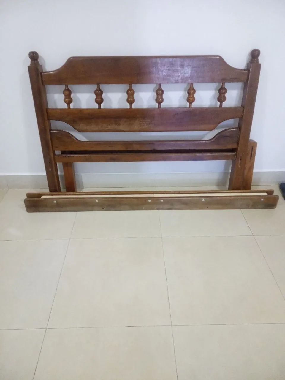 Cama de casal de madeira. - Foto 4