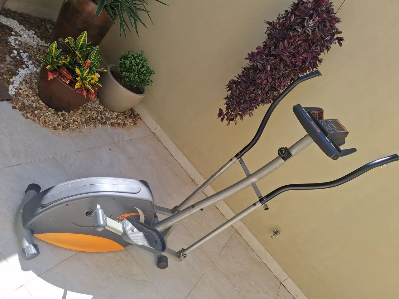 Aparelho Athentic E330 valor $980 - Foto 4