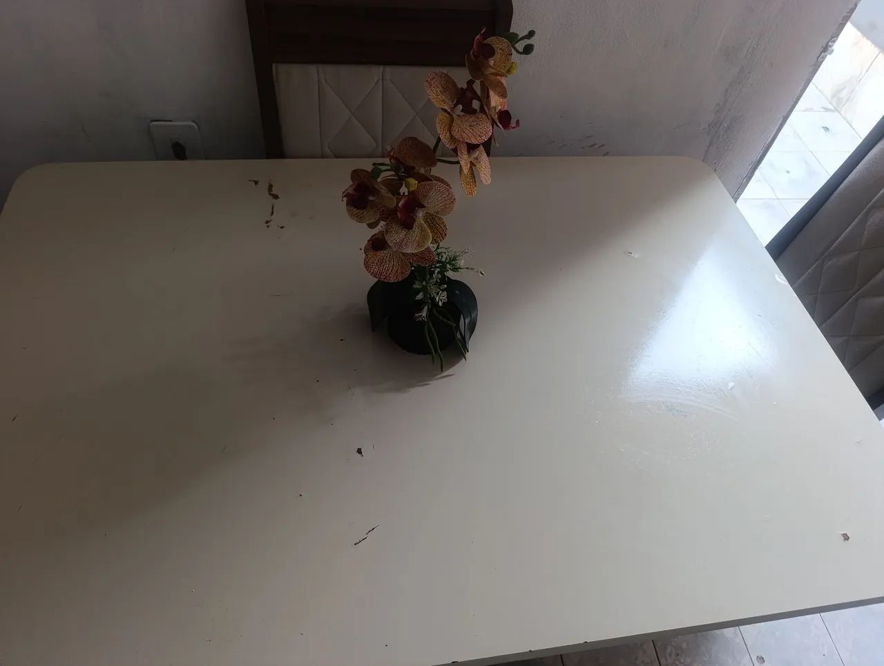 Mesa madeira com 4 cadeiras 450,00 - Foto 2