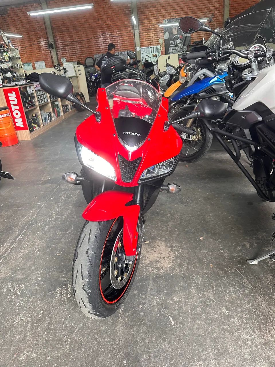 CBR 600RR - Foto 3