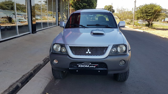 L200 2010 outdoor 2.5 diesel 4x4 completa prata