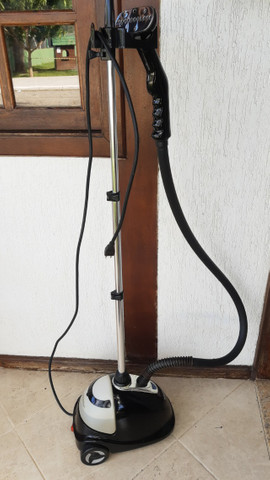 Higienizador e Vaporizador de roupas