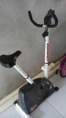 Vendo bicicleta ergométrica bem conservada!