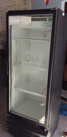 Geladeira expositora