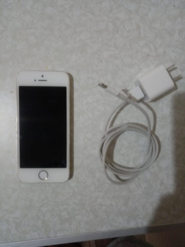 IPhone 5s dourado - Foto 5