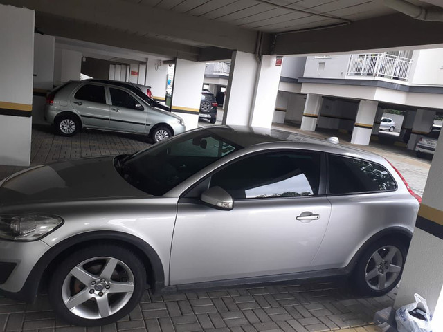 Volvo C30 2.0 2011 aut abaixo fipe troco - Foto 5