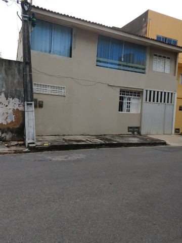 Oportunidade Única - Casa duplex - a 100 m da Praia