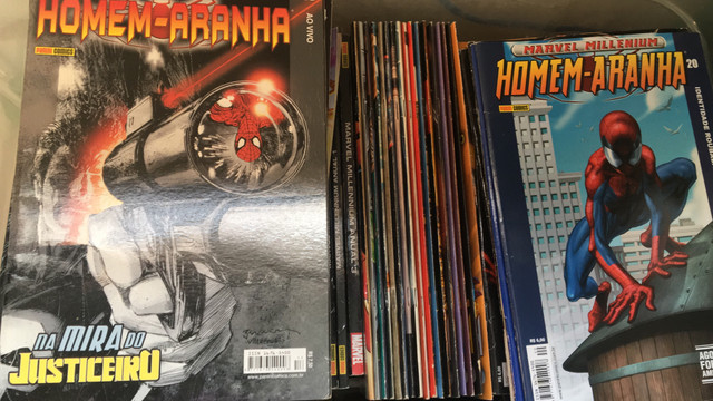 Coleção HQ Marvel Millennium Homem Aranha