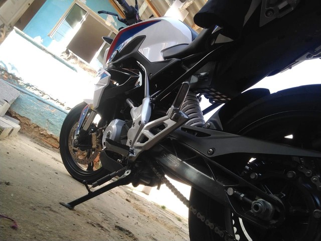 BMW G310R