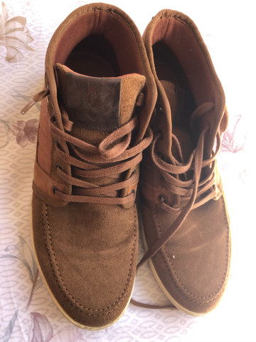 Bota Tênis cano alto Le Coq Sportif - Roupas e calçados - Norte (Águas  Claras), Brasília 847580656 | OLX