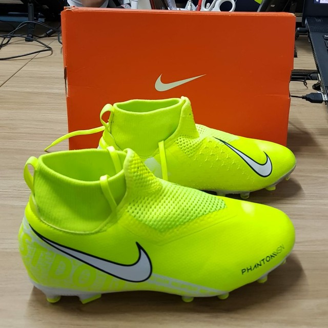 chuteira nike phantom vsn