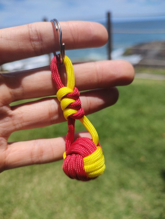 Chaveiro de Bolinha Monkey's Fist corda Paracord 550 Artesanal e Customizável em Cores 60