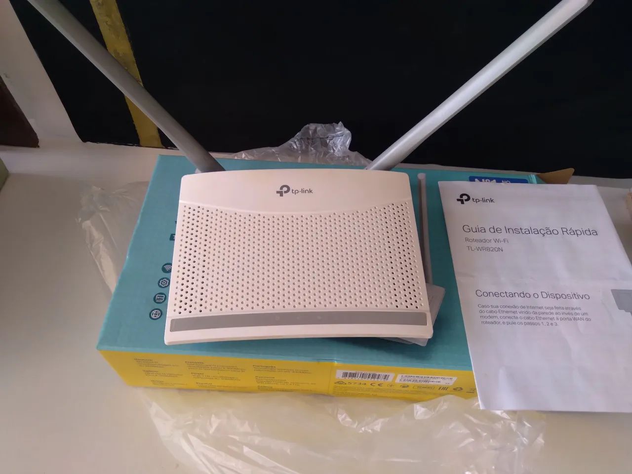 Roteador TP-Link TL-WR820N  110/220V  - Foto 2